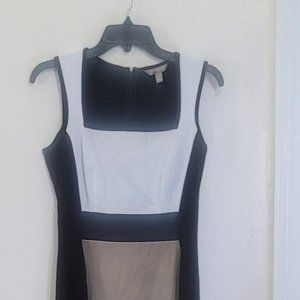 NICE BLACK, WHITE AND BEIGE PATCHWORK SIZE 4 WOMEN DRESS BY BANANA REPUBLIC
